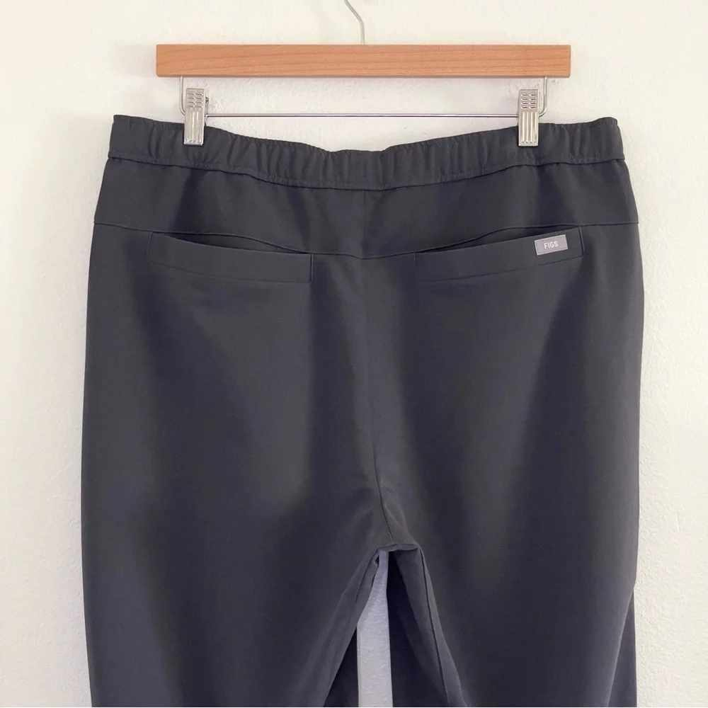 NWT Figs Limited Edition Tansen Jogger Scrub Pants Charcoal Large